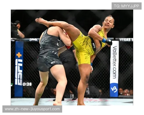UFC拳手用头挡拳引争议:激烈对决背后的道德与规则之辩